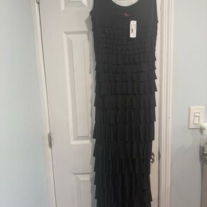 Elegant Black Maxi Dress